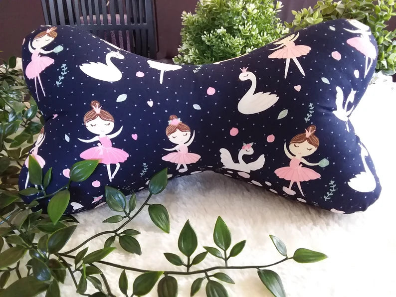 Kinderknochenkissen Ballerina und Schwäne